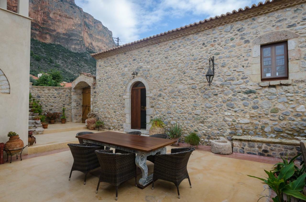 Villa Panthemis Leonídion Exterior foto